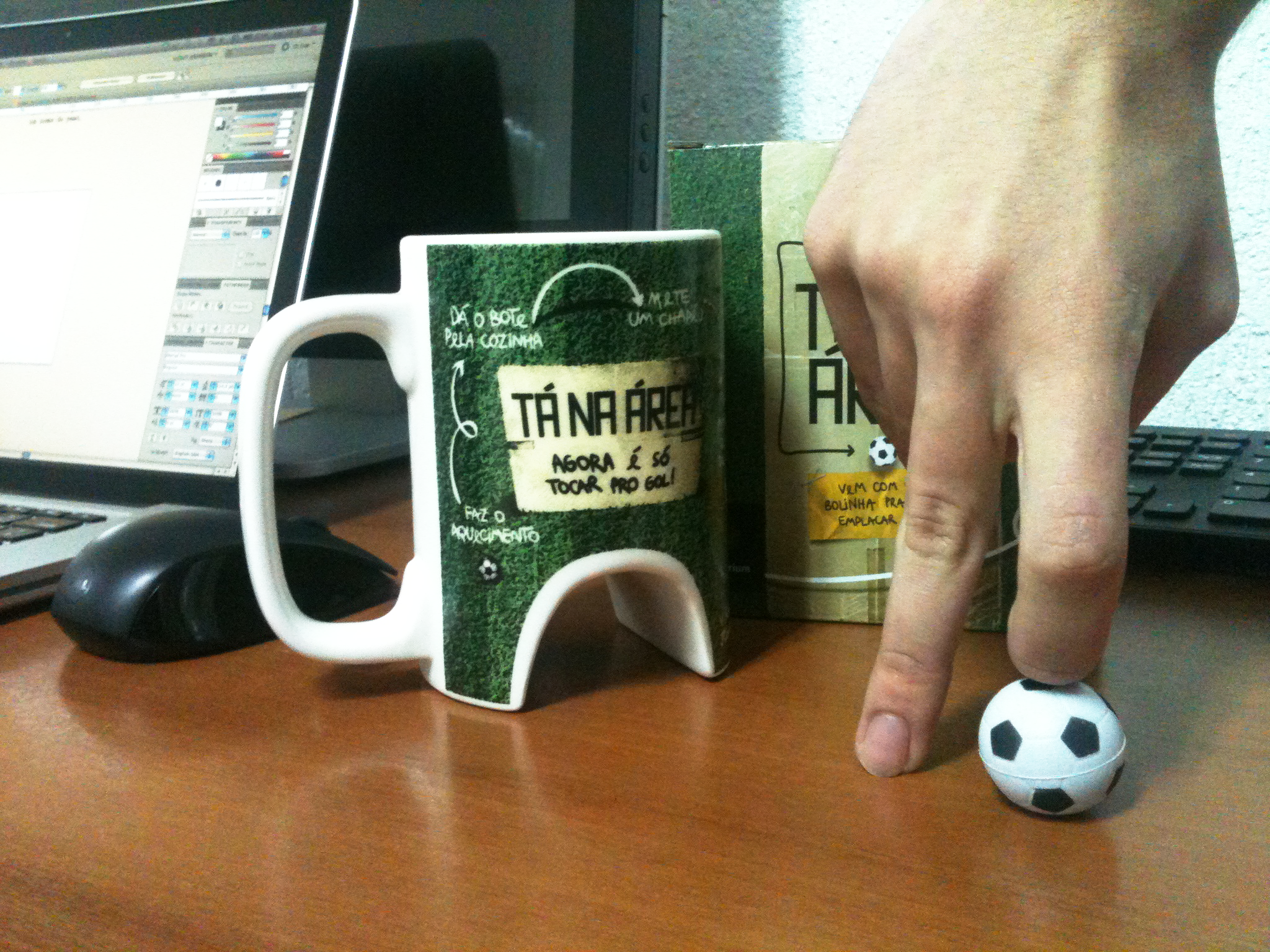 caneca_ta_na_area